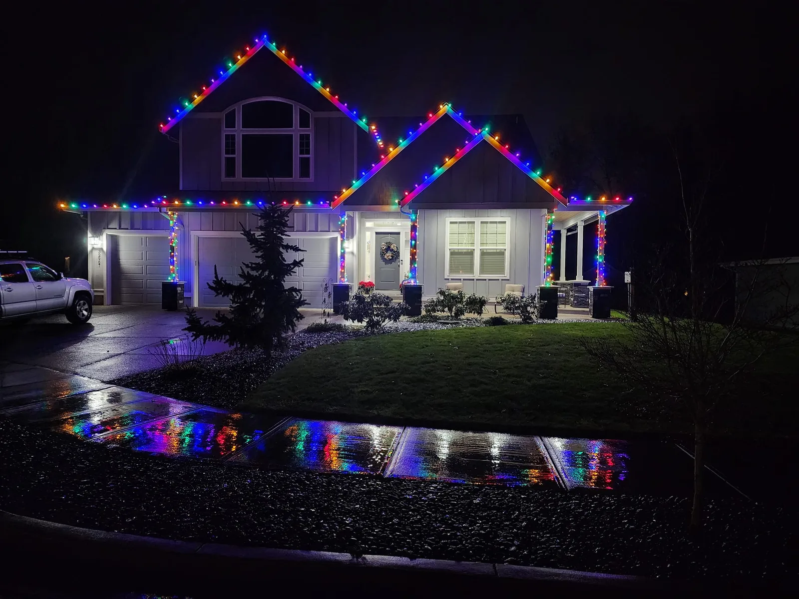 Christmas Lights Installation in Dallas, Oregon