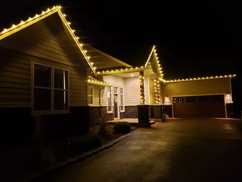 Christmas Lights Installation in Monmouth, Oregon