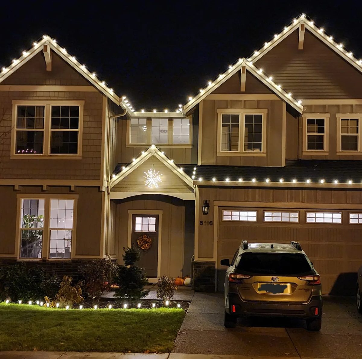 Residential Christmas Light Installation in Newberg, Oregon Professional residential Christmas light installation on a Newberg, Oregon home by On Top Home Services